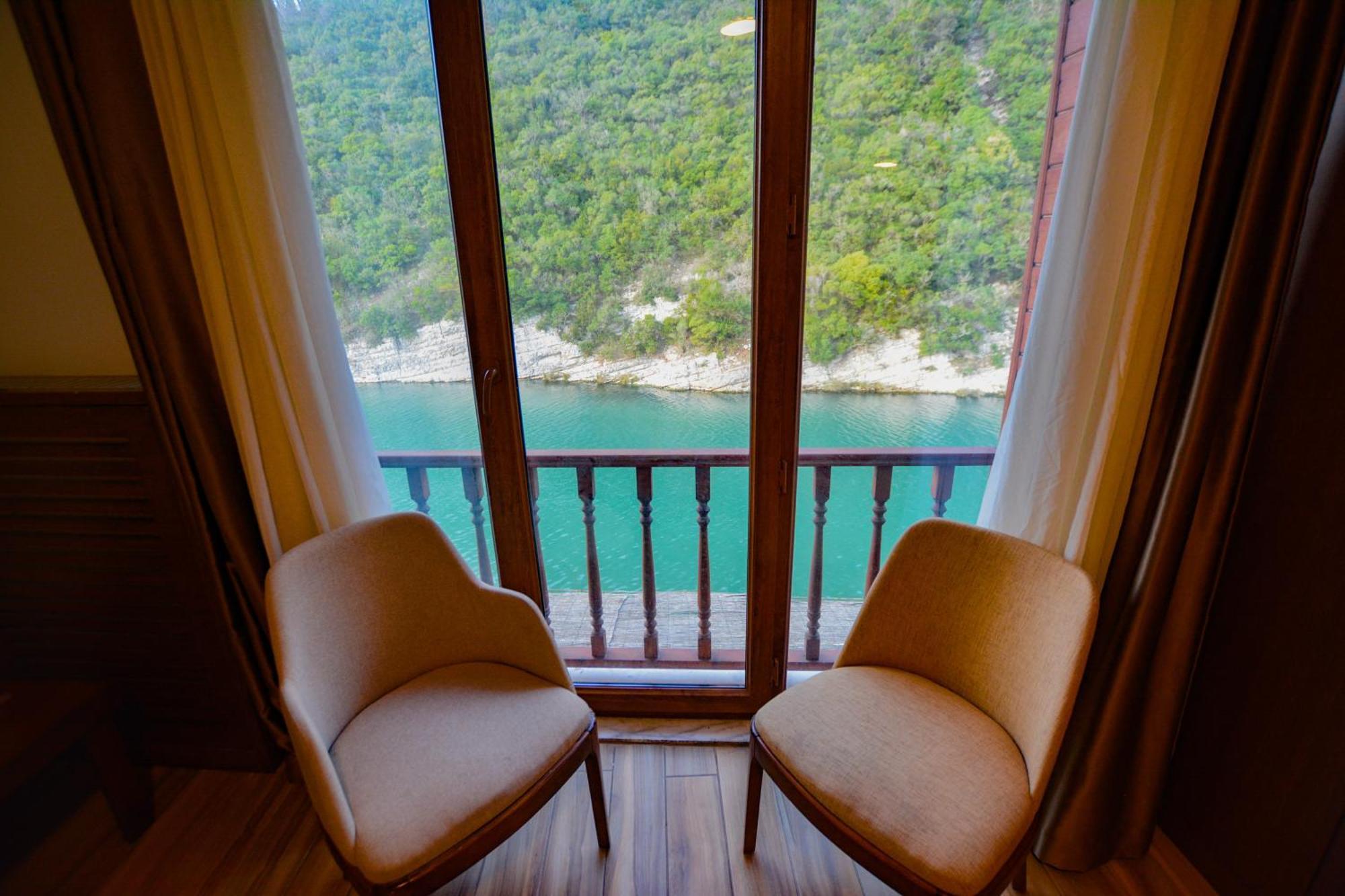 Hill River Hotel 아그바 외부 사진