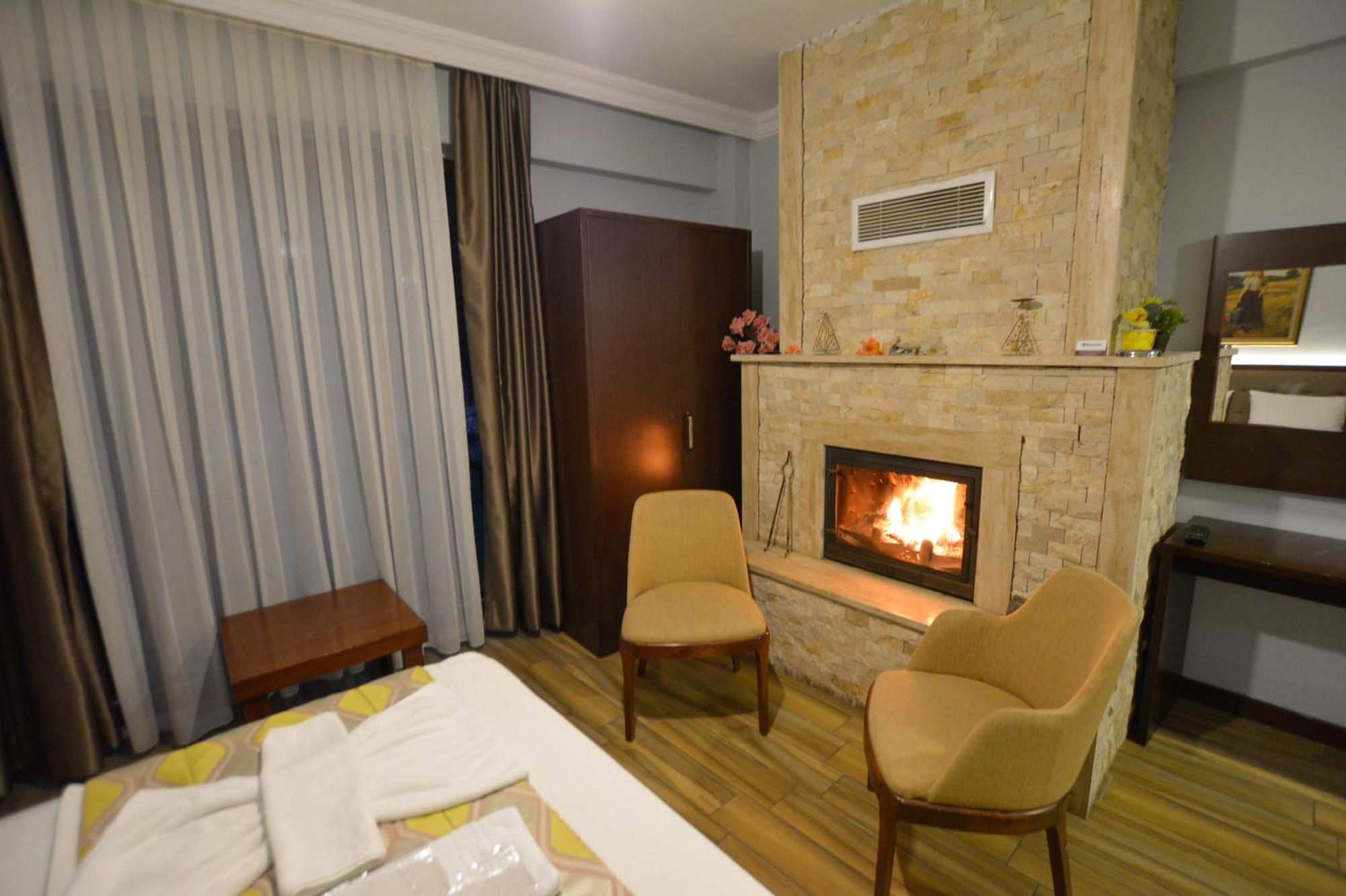Hill River Hotel 아그바 외부 사진